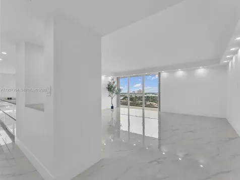 19707 Turnberry Way Aventura FL 33180