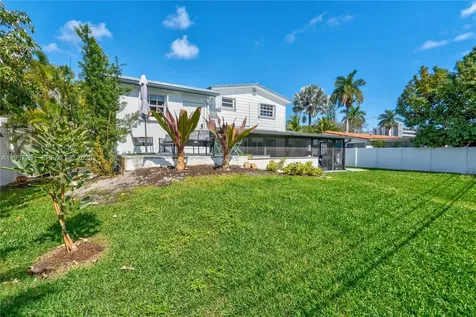1016 NE 4th Court Hallandale Beach FL 33009