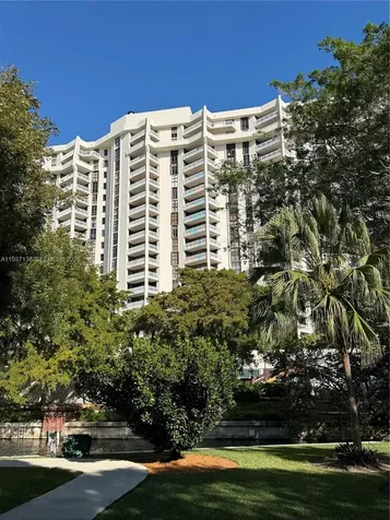 1000 Quayside Terrace Miami FL 33138