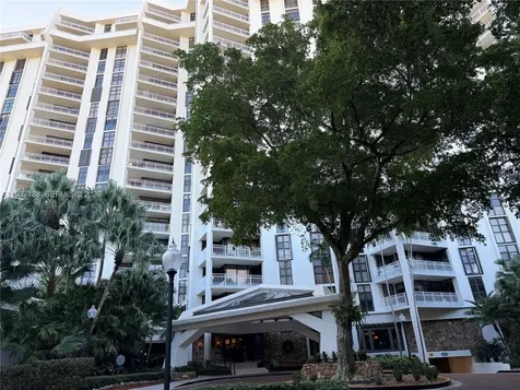 1000 Quayside Terrace Miami FL 33138