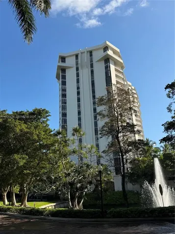 1000 Quayside Terrace Miami FL 33138