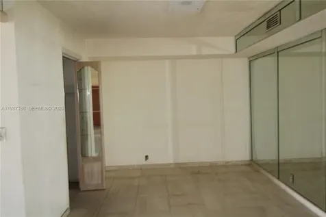 1000 Quayside Terrace Miami FL 33138