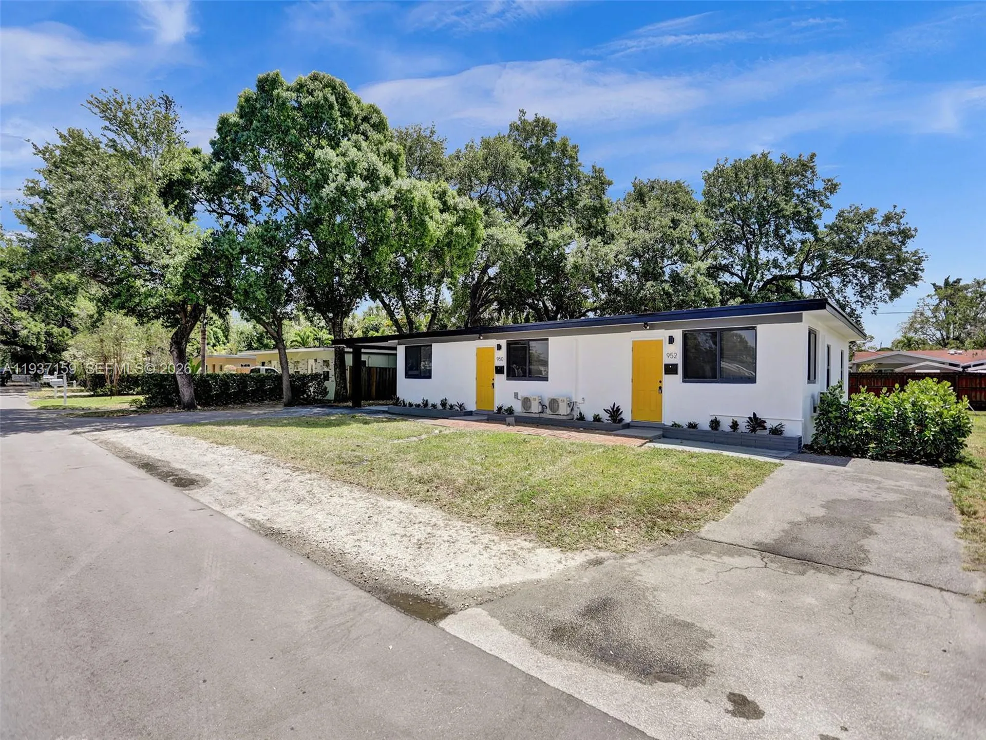 950 SW 29th Street Fort Lauderdale FL 33315