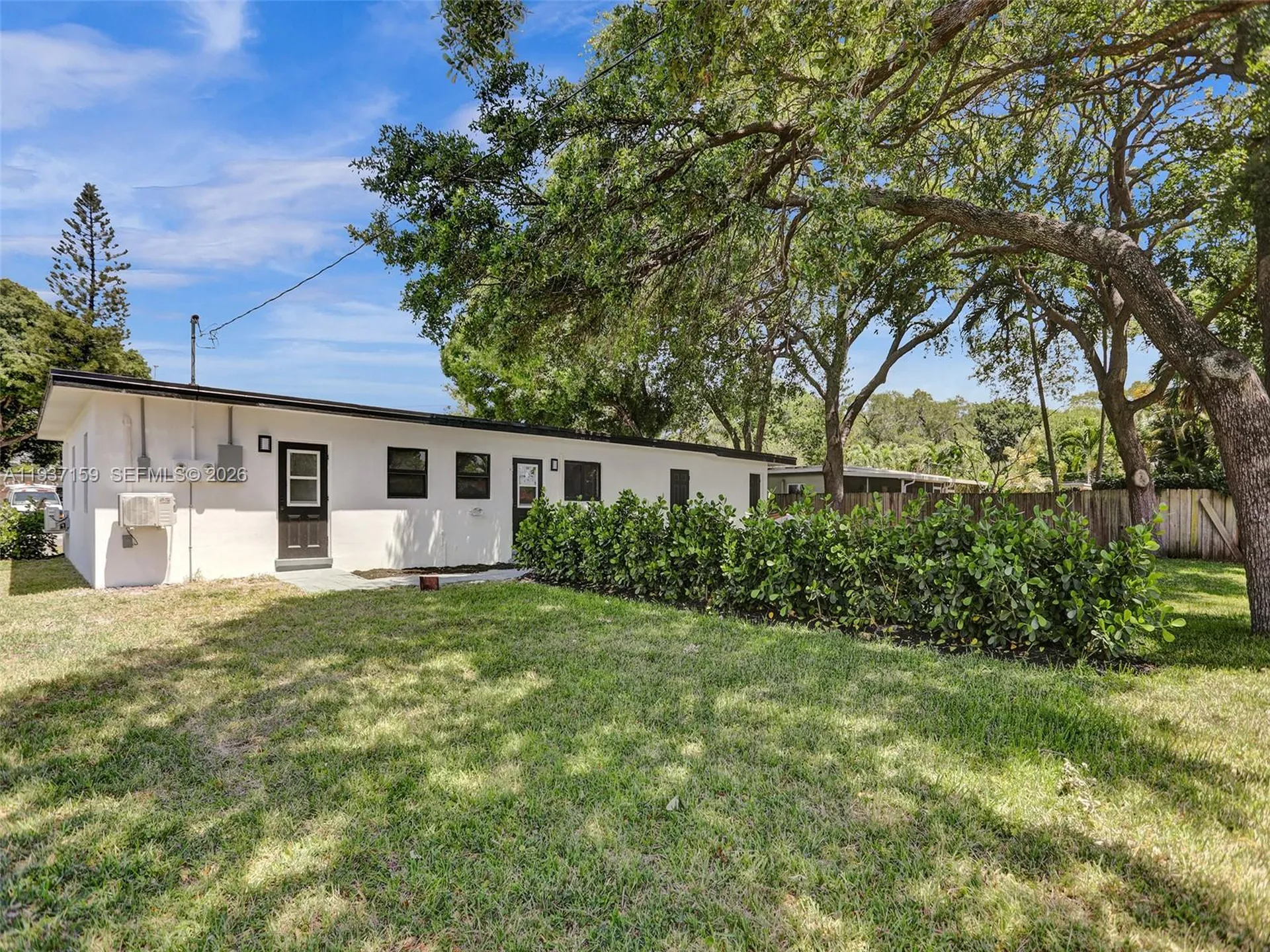 950 SW 29th Street Fort Lauderdale FL 33315