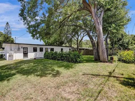 950 SW 29th Street Fort Lauderdale FL 33315