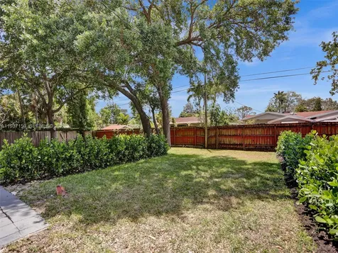 950 SW 29th Street Fort Lauderdale FL 33315
