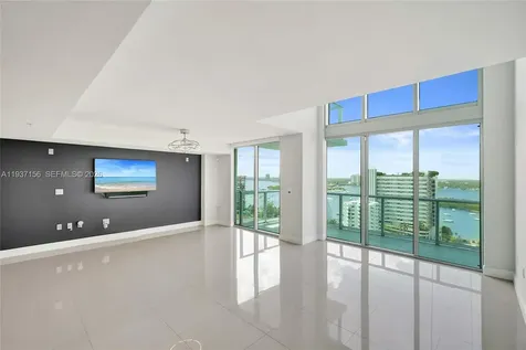 7930 East Drive North Bay Village FL 33141