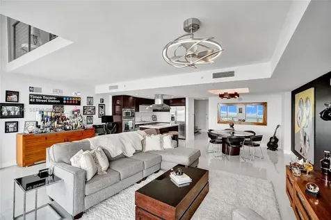 7930 East Drive North Bay Village FL 33141