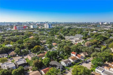 254 NW 43rd Street Miami FL 33127