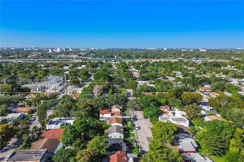 254 NW 43rd Street Miami FL 33127