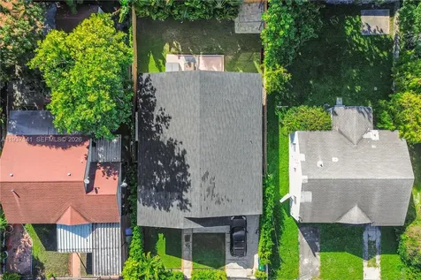 254 NW 43rd Street Miami FL 33127