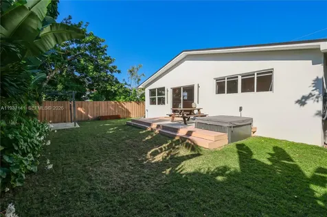 254 NW 43rd Street Miami FL 33127