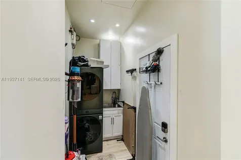 254 NW 43rd Street Miami FL 33127