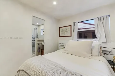 254 NW 43rd Street Miami FL 33127