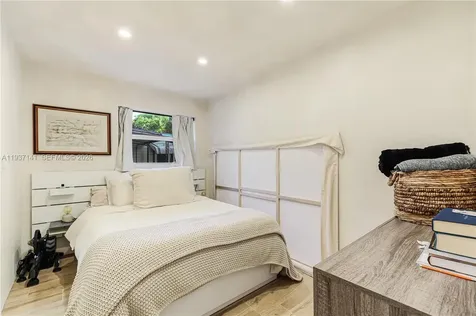 254 NW 43rd Street Miami FL 33127