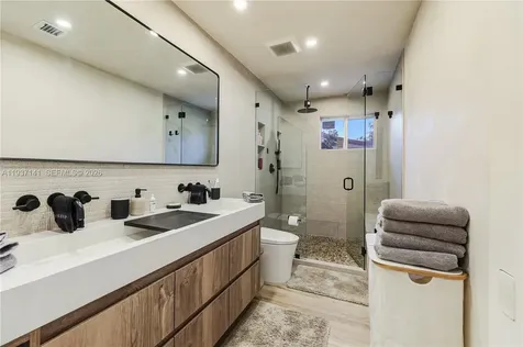 254 NW 43rd Street Miami FL 33127