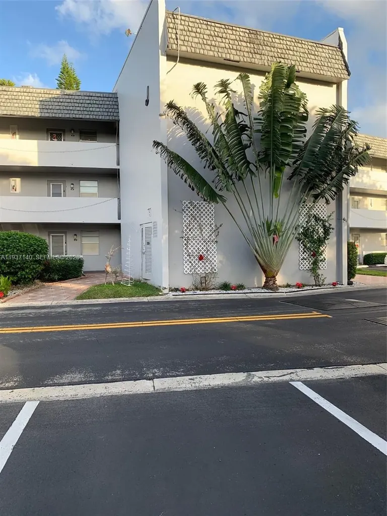 7797 Golf Circle Drive Margate FL 33063