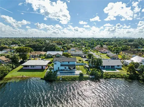 14620 NW 17th Drive Miami FL 33167