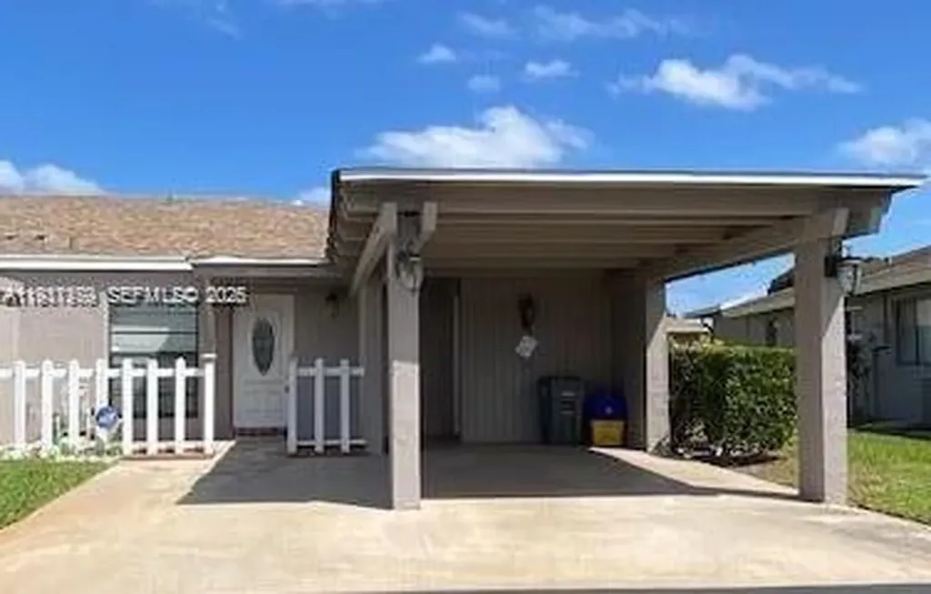 6720 Moonlit Drive Delray Beach FL 33446