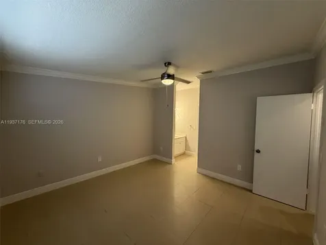 13551 SW 62nd St # 4 Miami FL 33183