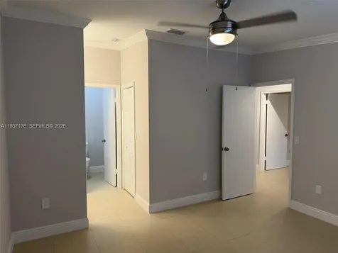 13551 SW 62nd St # 4 Miami FL 33183