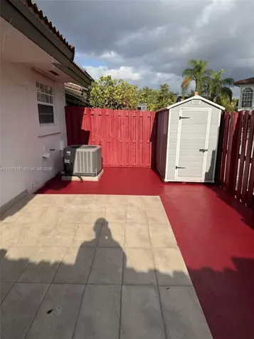 13551 SW 62nd St # 4 Miami FL 33183