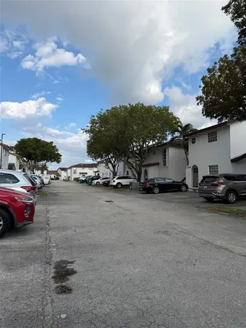 13551 SW 62nd St # 4 Miami FL 33183
