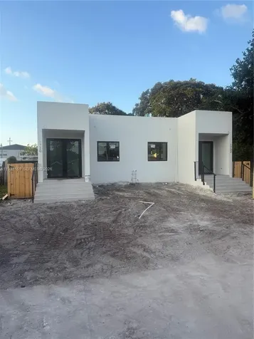 1730 NW 16th Street Miami FL 33125