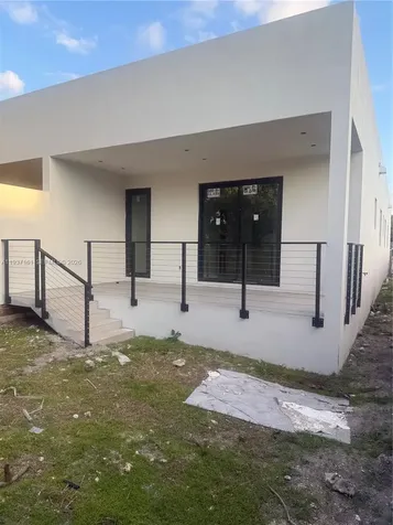 1730 NW 16th Street Miami FL 33125
