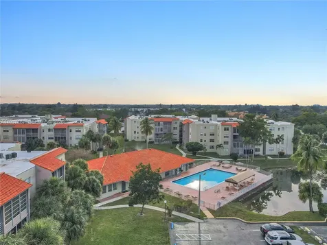 1830 SW 81st Avenue North Lauderdale FL 33068