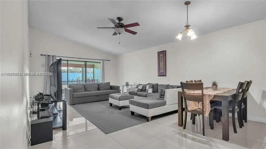 3926 S Arelia Drive S Delray Beach FL 33445