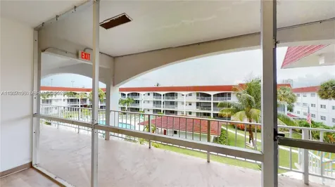580 Egret Drive Hallandale Beach FL 33009