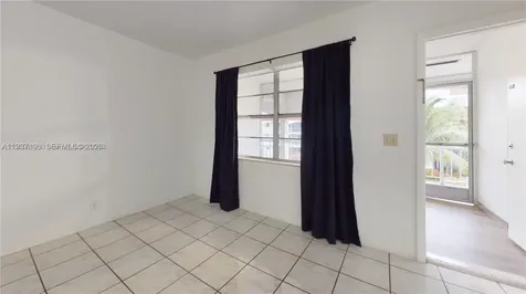 580 Egret Drive Hallandale Beach FL 33009