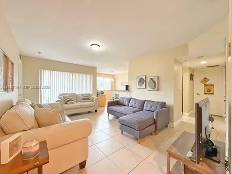 21150 SW 87th Avenue Cutler Bay FL 33189