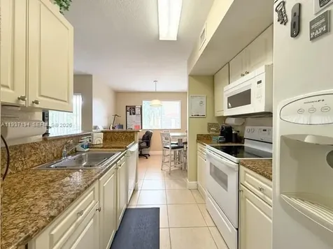 21150 SW 87th Avenue Cutler Bay FL 33189