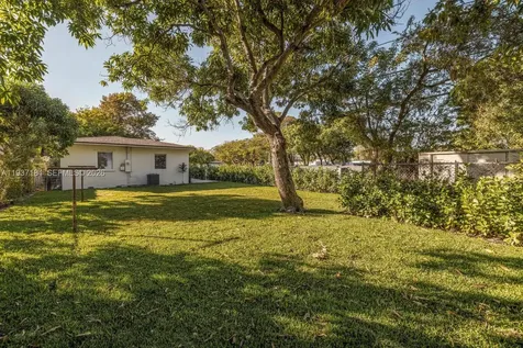 424 NW 53rd Street Miami FL 33127