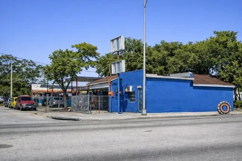 1650 NW 27th Avenue Miami FL 33125