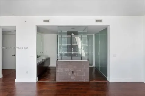 1040 Biscayne Boulevard Miami FL 33132