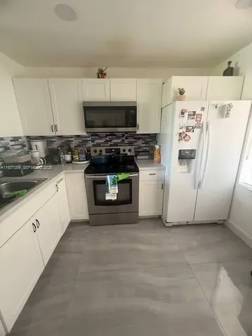 1177 Sussex Drive North Lauderdale FL 33068