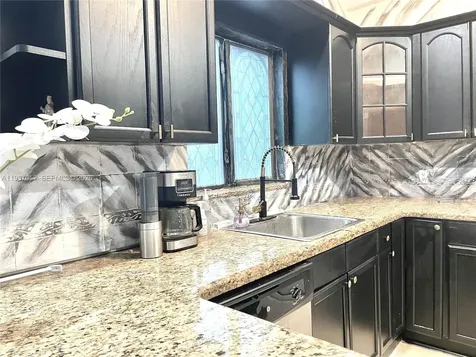 1102 NW 26th Street Miami FL 33127
