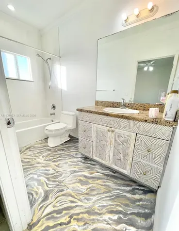 1102 NW 26th Street Miami FL 33127