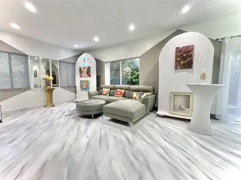 1102 NW 26th Street Miami FL 33127