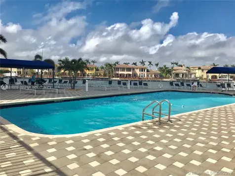 1600 S Ocean Drive Hollywood FL 33019