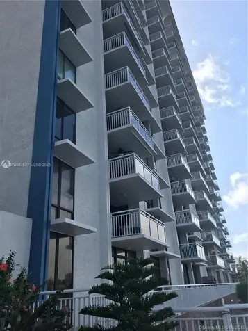 1600 S Ocean Drive Hollywood FL 33019