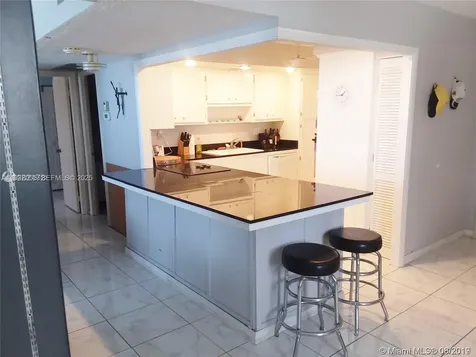 1600 S Ocean Drive Hollywood FL 33019
