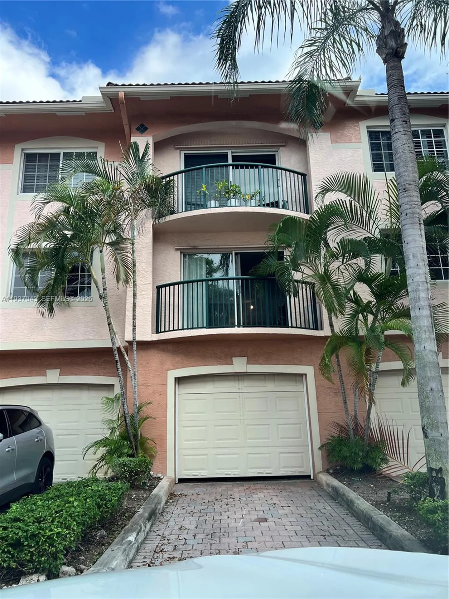 2033 SE 10th Avenue Fort Lauderdale FL 33316