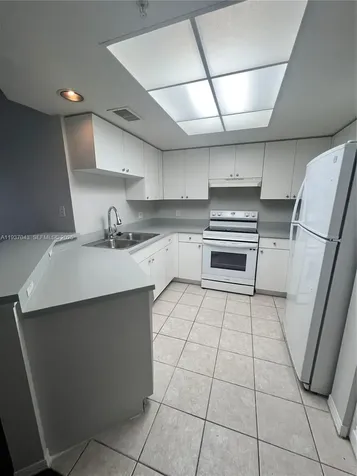 2033 SE 10th Avenue Fort Lauderdale FL 33316