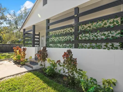 6318 NW 19th Court Miami FL 33147