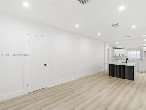 6318 NW 19th Court Miami FL 33147