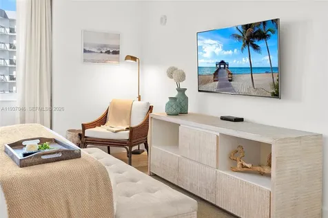 102 24th Street Miami Beach FL 33139